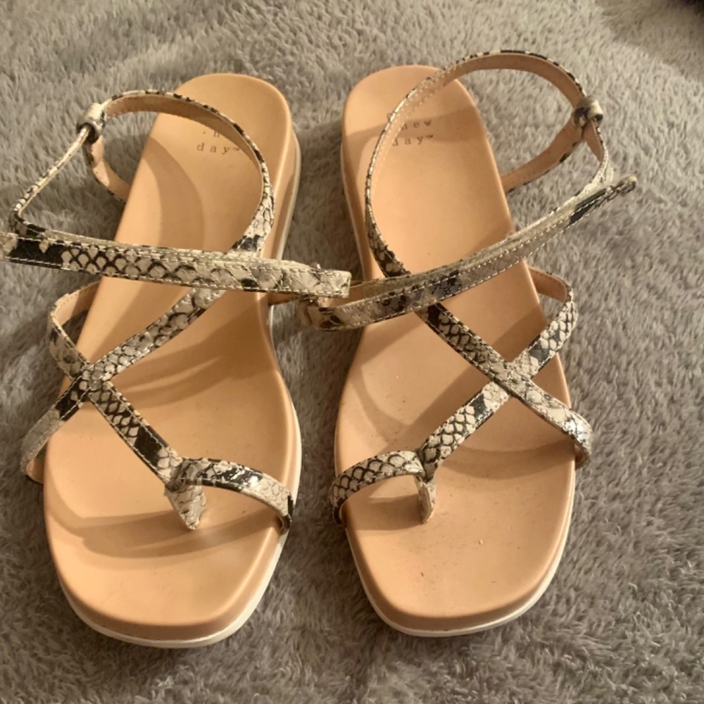 Sandals - Picture 2 of 2